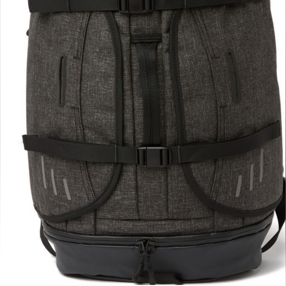 Oakley Bags Oakley Mens Aero Backpack Blackoutcycling Poshmark